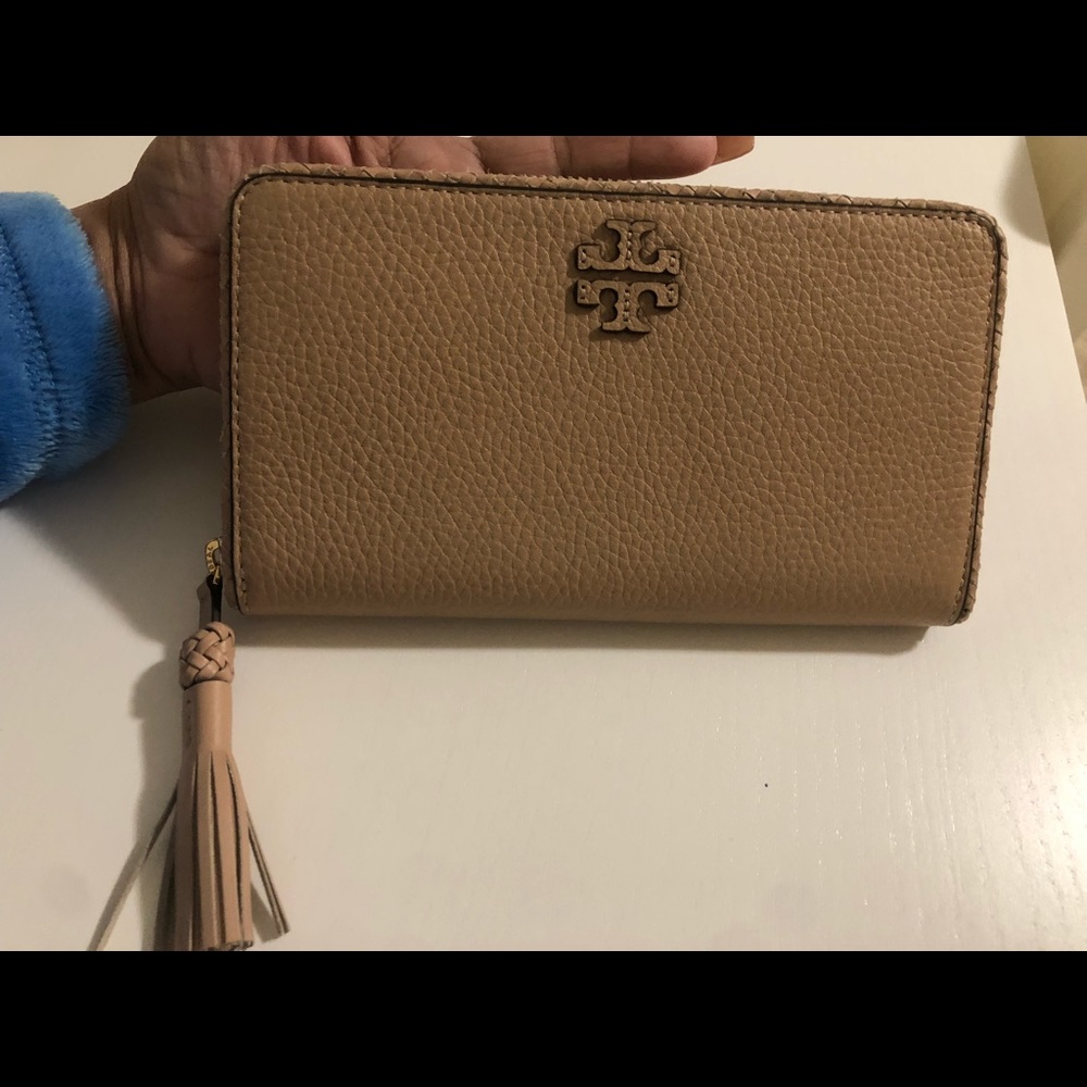 Tory Burch wallet